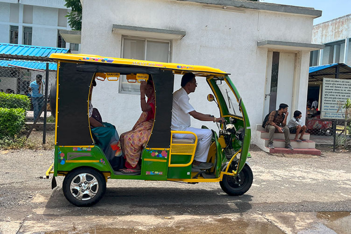 Free E-Rickshaw Service in Gwalior – Convenient Patient Transport to ITM Hospital